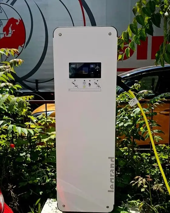 Borne de recharge Legrand installée par CIDE
